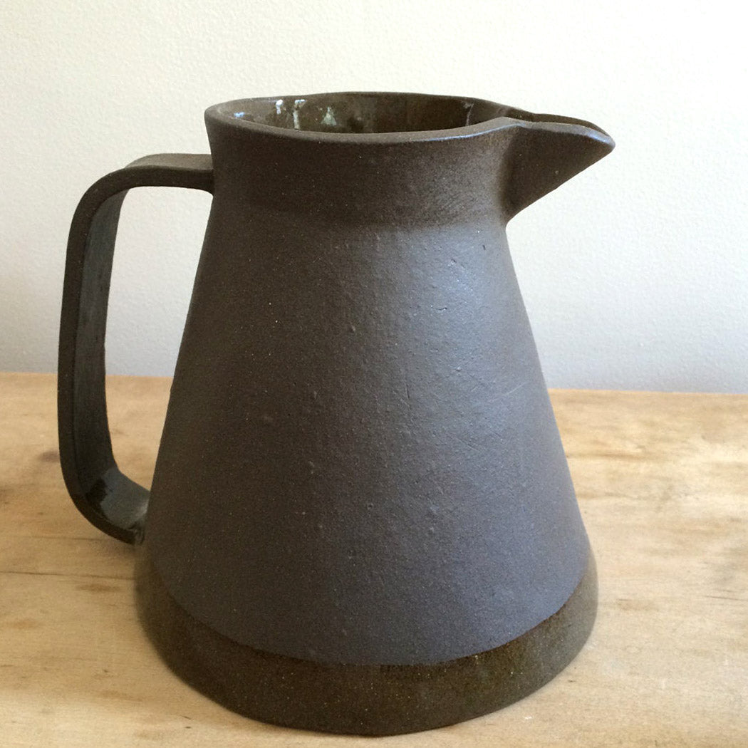 Sawkill Milk Pitcher -Dark Brown